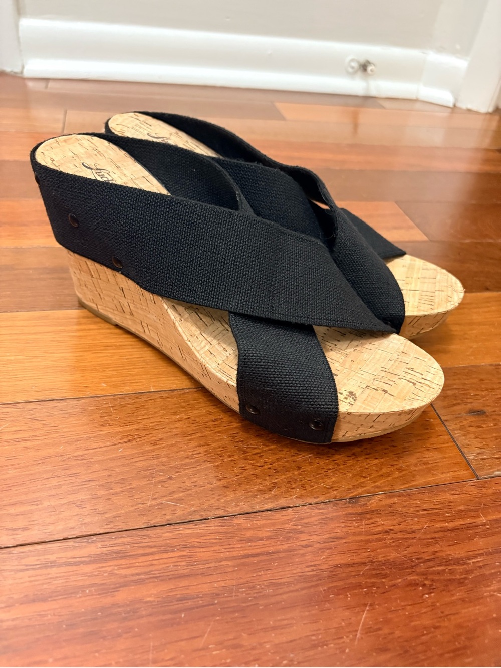 Lucky Brand Women’s Black Canvas Cork slide criss cross Wedge Sandals size 9.5